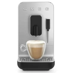 BCC12BLMEU Compact Design med Inbyggd Kaffekvarn