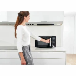 BlLACK+DECKER Digital 23L 900W Svart Micro med Grillfunktion