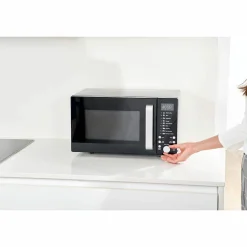 BlLACK+DECKER Digital 23L 900W Svart Micro med Grillfunktion