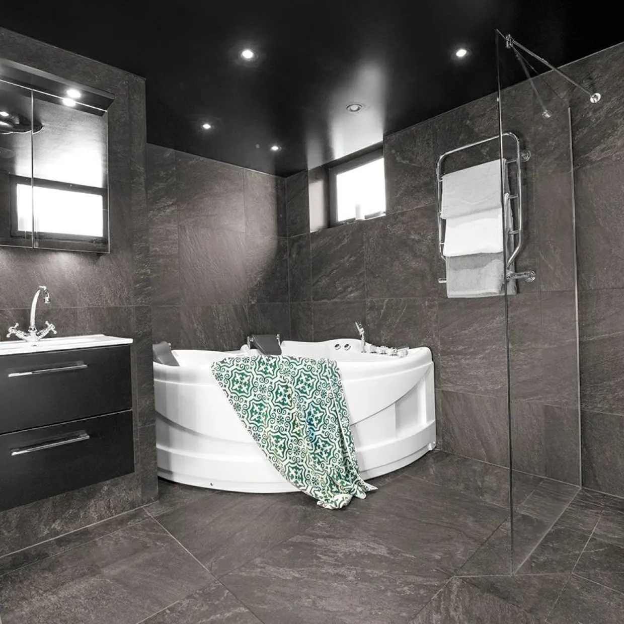 D33 Quartzit Black 29,6x29,6 cm