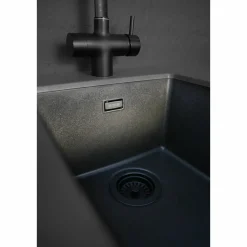Essent CEG-E34B Komposit Svart Enkel med Korgventil