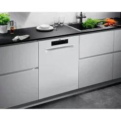 FBB63647PW Helintegrerad 60 cm