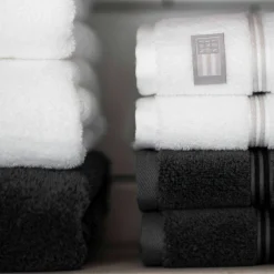 Hotel Vit-Beige