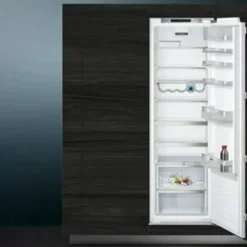 iQ500 KI81RAFE1 med LED-belysning och SuperCooling-teknik