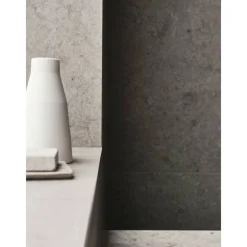 J612 Runö Warm Grey