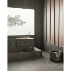 J612 Runö Warm Grey