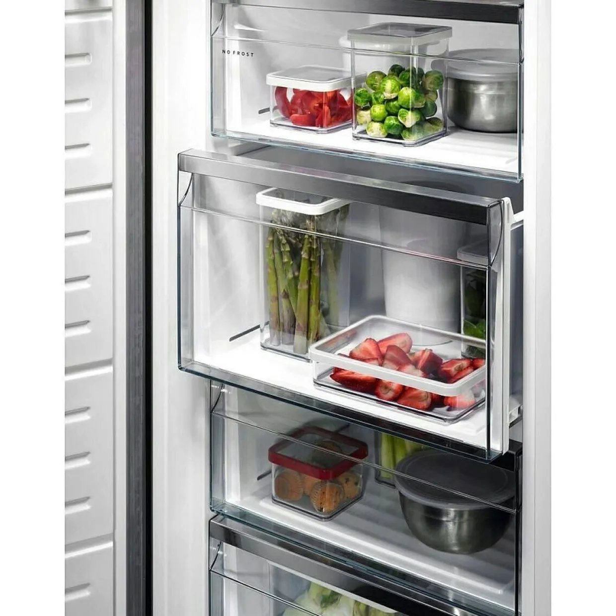 OAG7M281DL 7000 NoFrost Svart med MultiFlow och FastFreeze