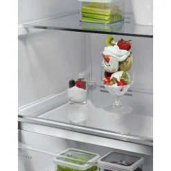 OAG7M281DL 7000 NoFrost Svart med MultiFlow och FastFreeze