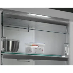 OAG7M281DL 7000 NoFrost Svart med MultiFlow och FastFreeze