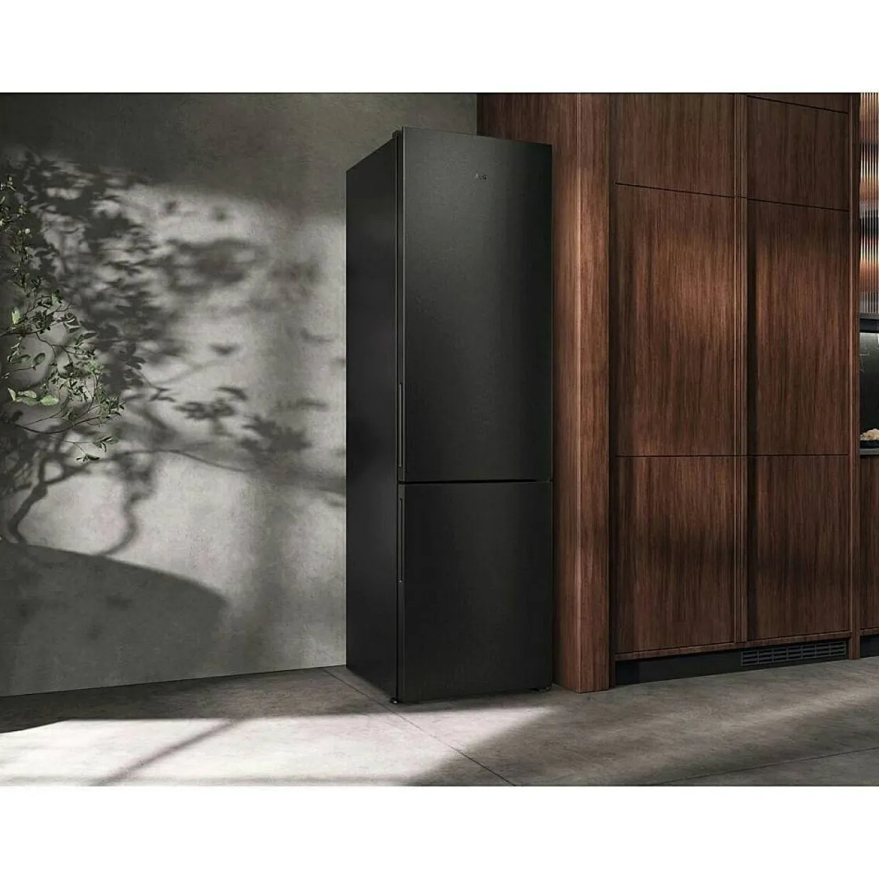 ORC8M362BL Svart med FrostMatic och WiFi