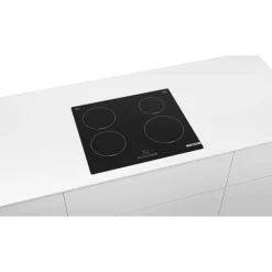 PUE611BB6E Svart