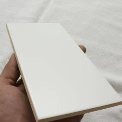 Rustik Vit Slät Matt 10x20 cm