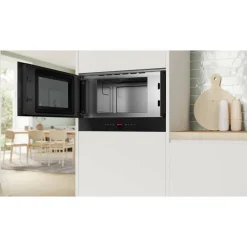 Serie 8 - HBG7742B1