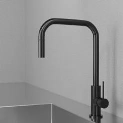 Steel Accent Square med Utdragbar Pip