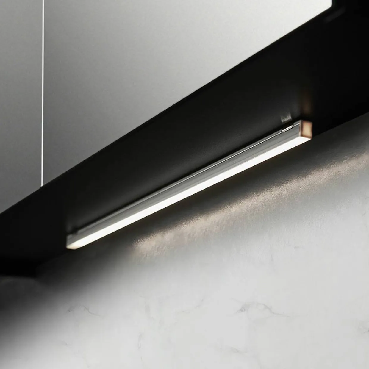 Store 430 Matt Aluminium Badrumslampa
