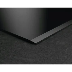 TN64IA00FB 5000 Basic Svart Med Automatisk Justering Av Fläkt